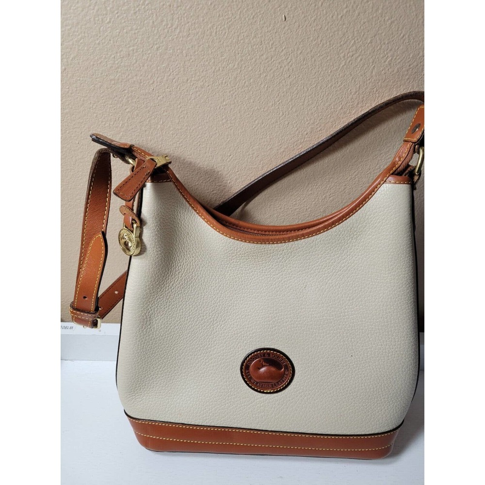 VINTAGE DOONEY & BOURKE HOBO BUCKET PURSE WHITE LEATHER R151